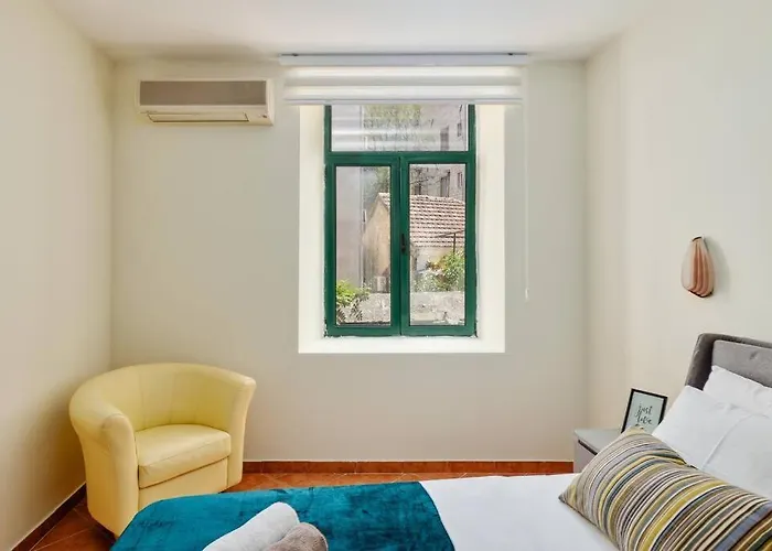 1-Bedroom Flat On The Main Square In The Old Town