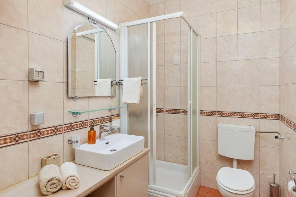 1-bedroom Flat On The Main Square In The Old Town